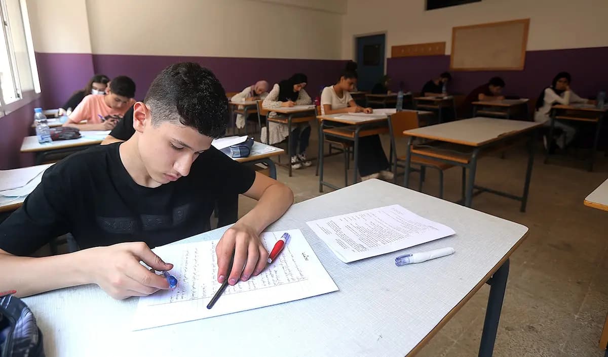 "بعد توقّف العام الدراسي" هل ستحصل الامتحانات الرسمية؟