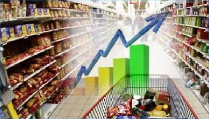 تراجع أسعار المحروقات في لبنان: لماذا لا يواكبه انخفاض في أسعار السلع والمواد الغذائية؟