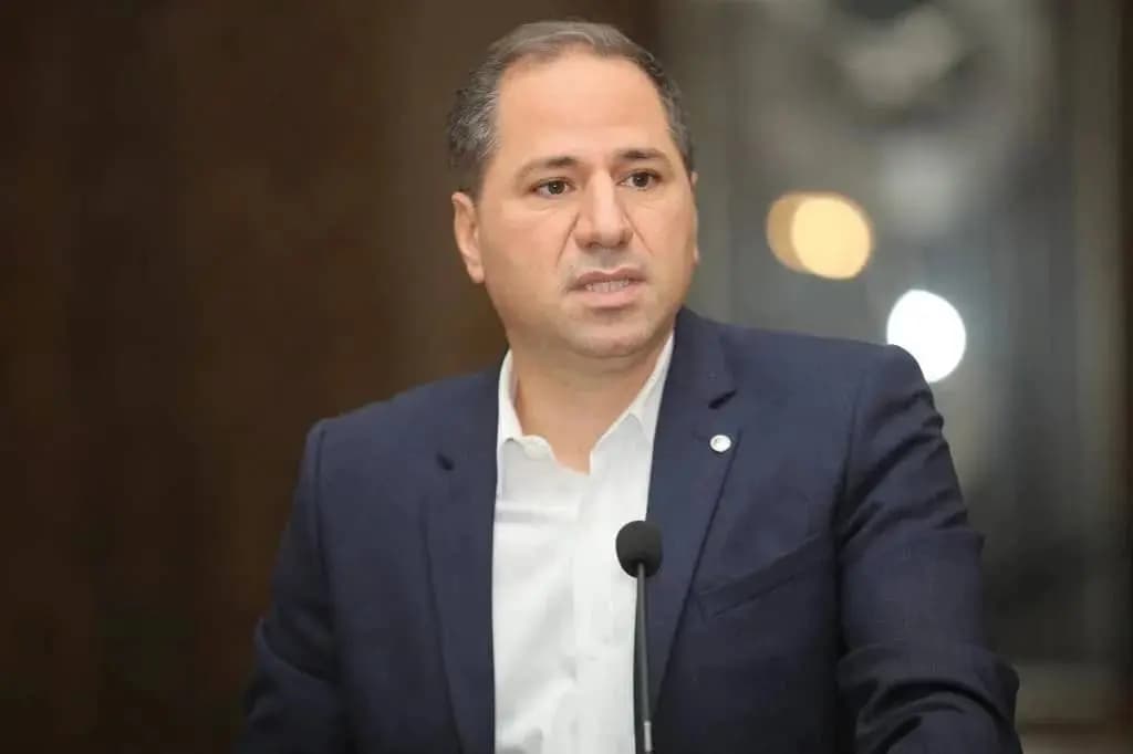 الجميّل يهنّئ وزير العدل على هذا الإنجاز