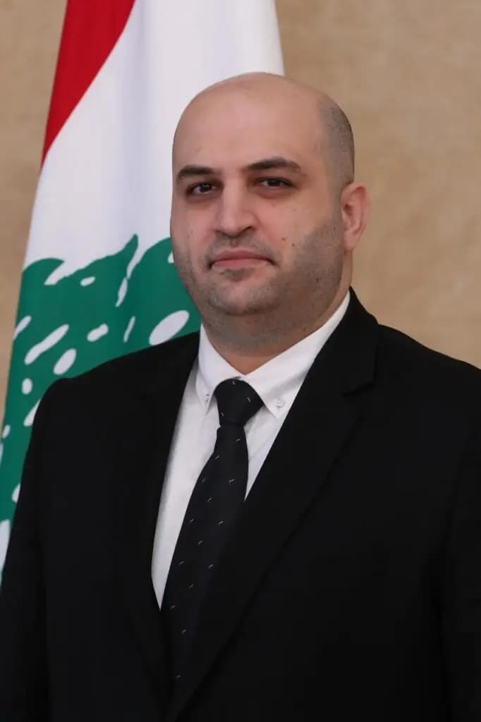 وزير الصحة يعد بتوسيع التغطية وضبط التزام المستشفيات