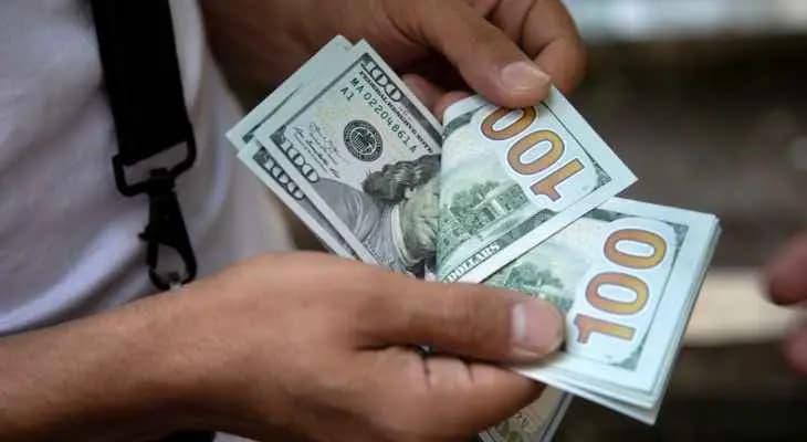 من يملك صلاحية تحديد سعر الدولار الجمركي