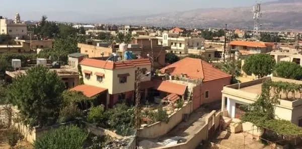 غموض في طليا.. جثة وهلع شعبي