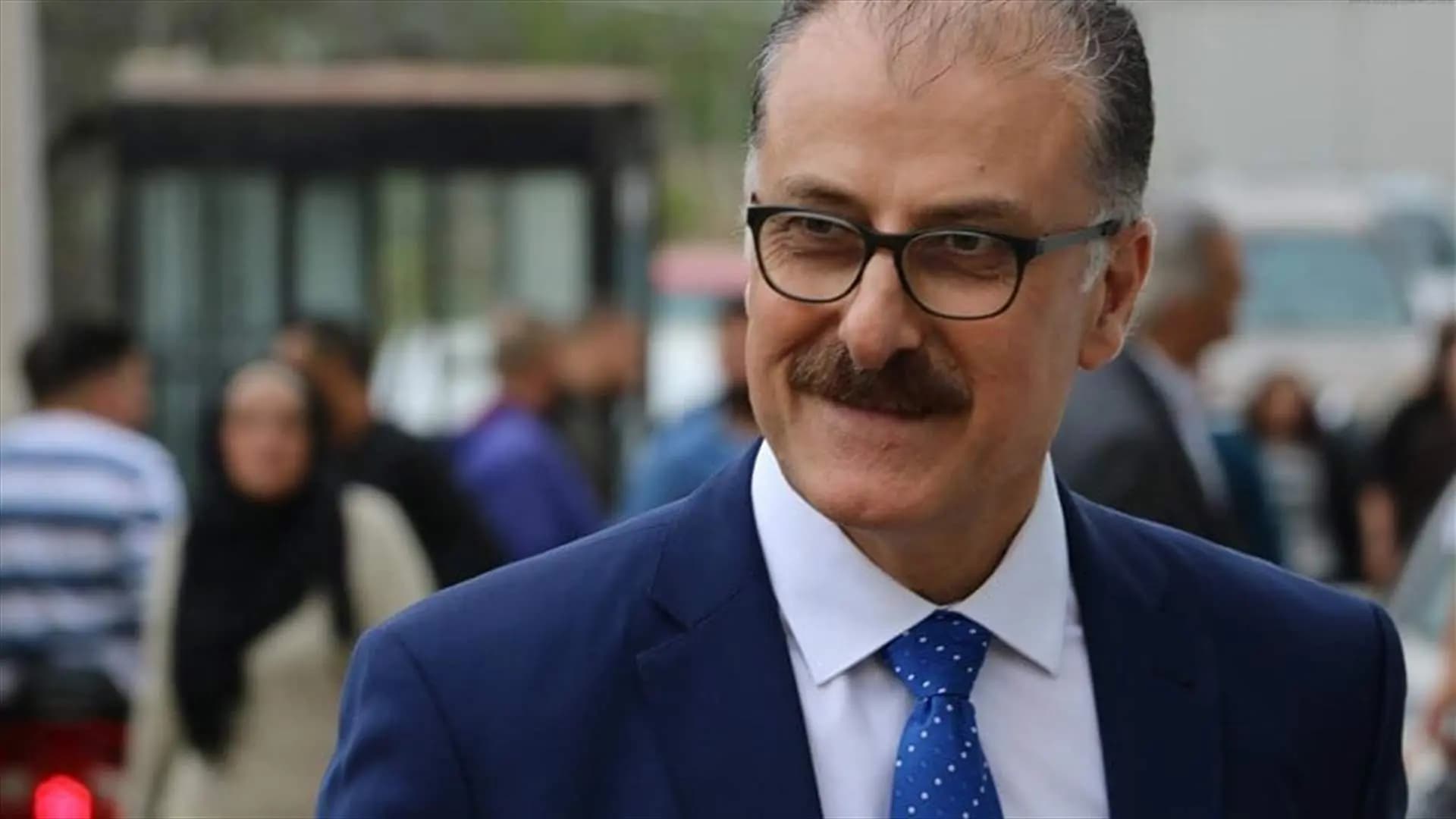 عبدالله عن رفع الحد الأدنى للأجور: خطوة انتقالية مرحلية