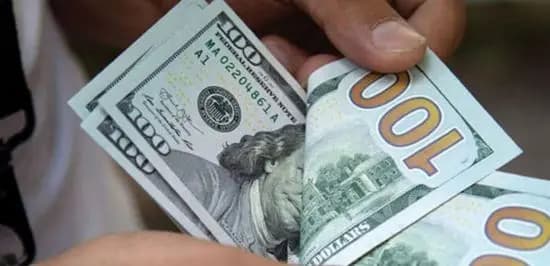 انخفاض سعر صرف الدولار في السوق السوداء إلى 34000 ليرة ظهر اليوم