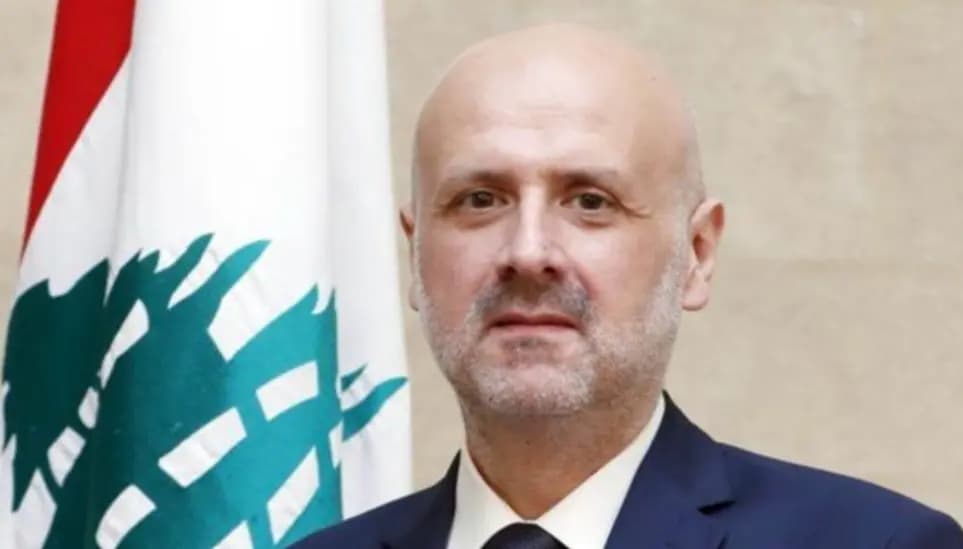 بعد تسجيلٍ صوتي يُهدّد السفارة السعودية بعمل إرهابي.. مولوي يتحرّك
