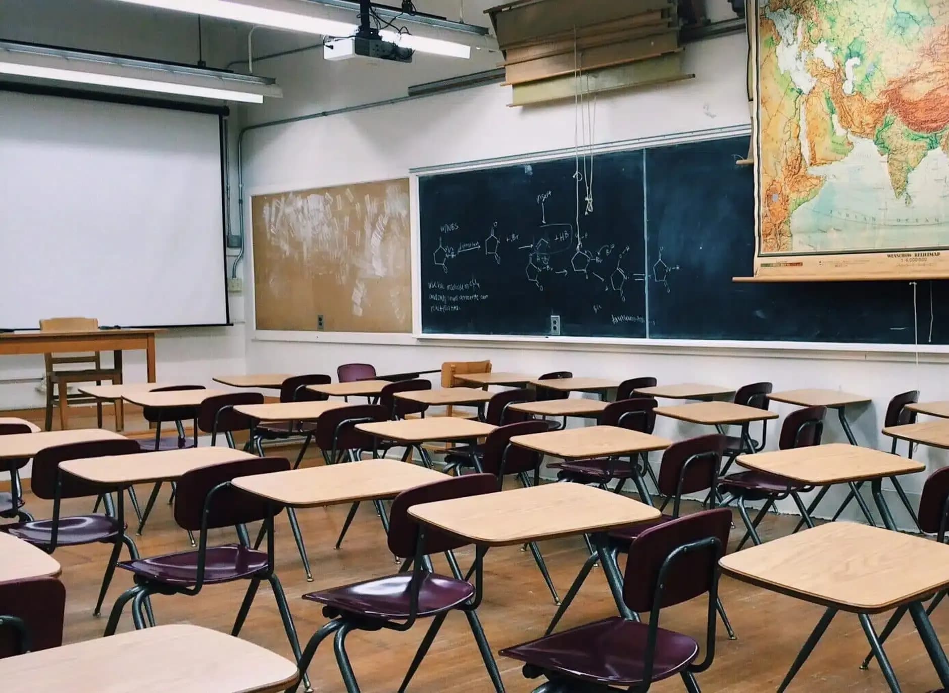 بعد تعرض طالب للاعتداء أمام المدرسة.. بيان "لروضة الفيحاء"