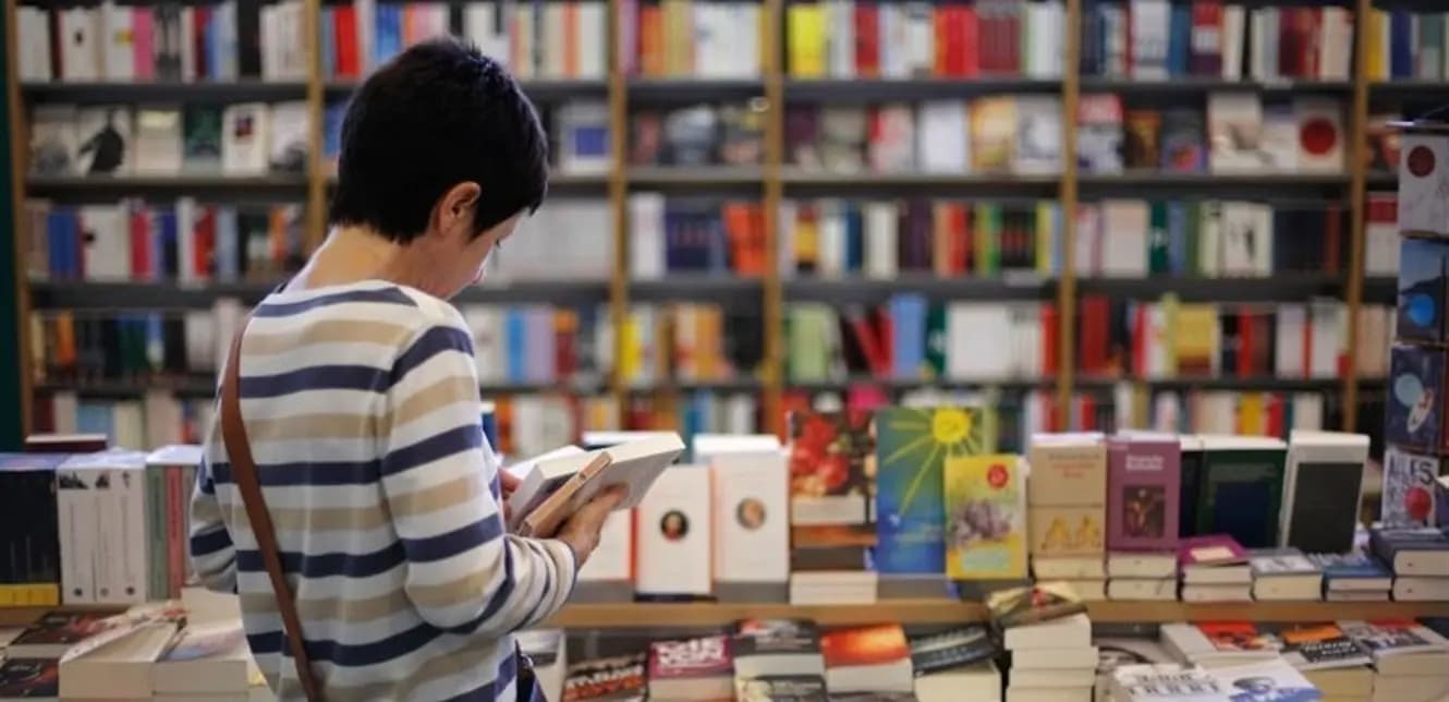 بيروت تحتفي بالكتاب: آلاف الزوار وندوات فكرية في قلب العاصمة