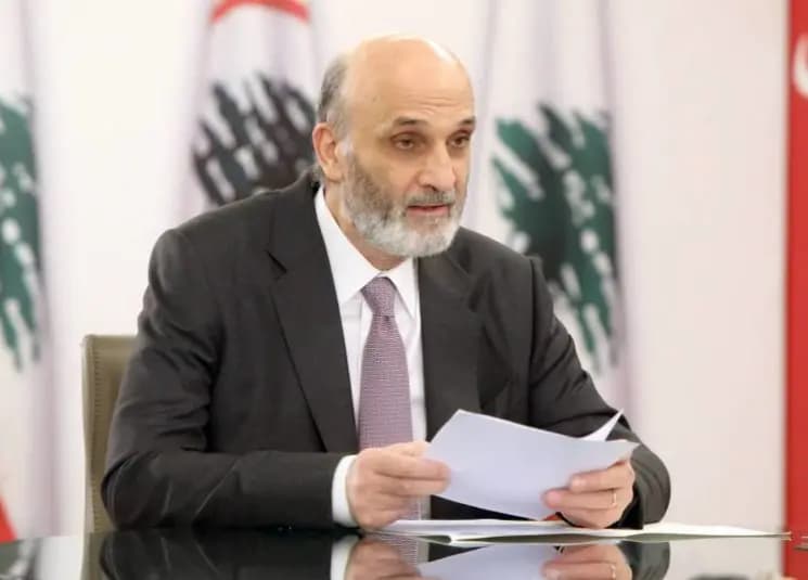 اتصال بين جعجع وعباس