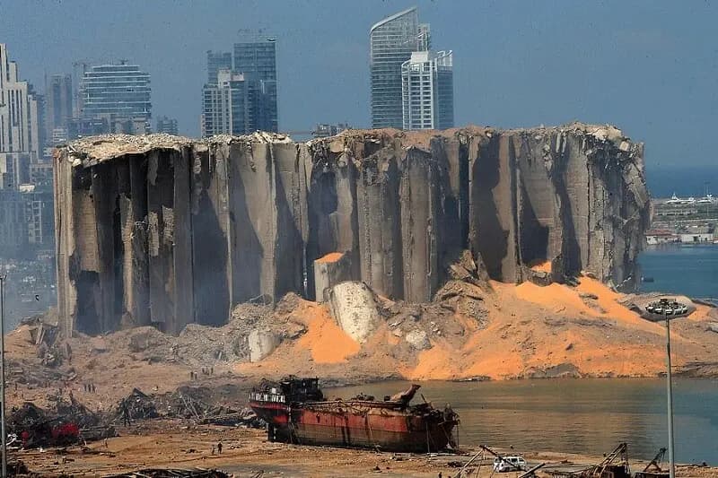في إطار متابعة ملف الإهراءات.. البساط يستقبل أهالي الضحايا