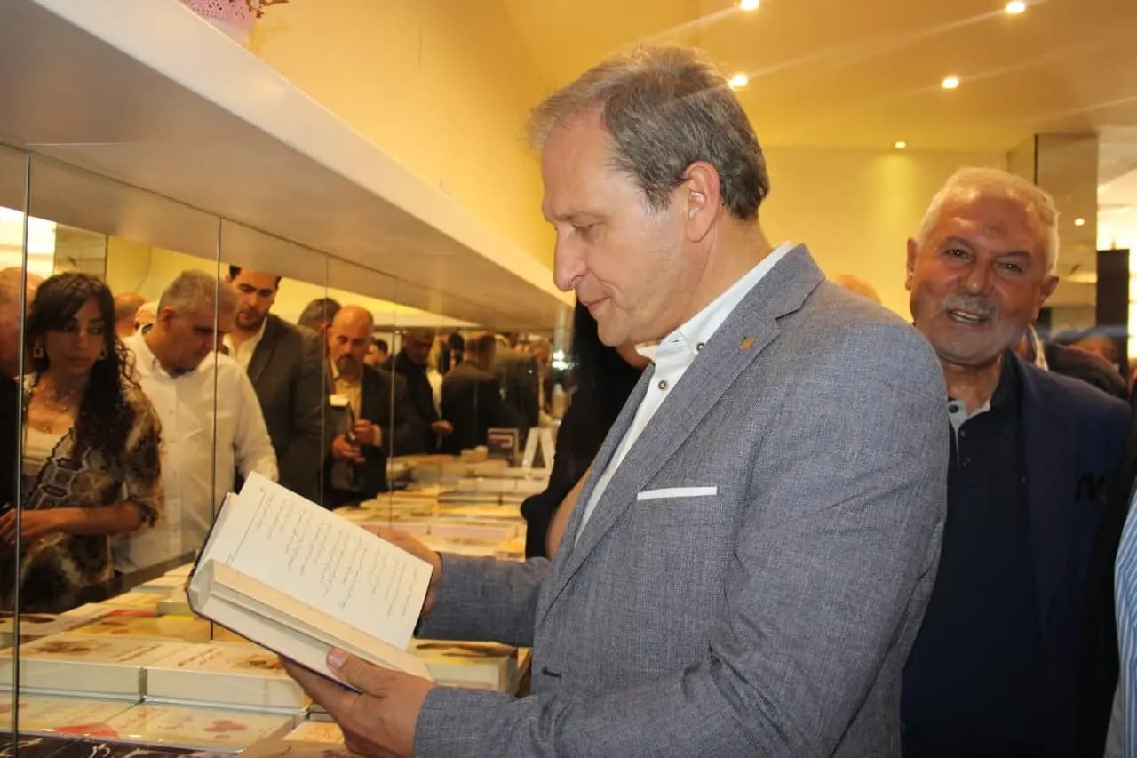 بعلبك تُحيي معرض الكتاب بتكريم فرنسيس