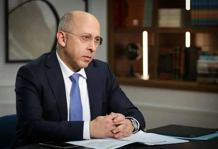 عون: الحل بالنزوح يبدأ من دمشق.. والضرائب بحاجة مراجعة