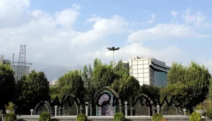 بعد دقائق من الاستهداف.. التلفزيون الإيراني يعود للبث المباشر