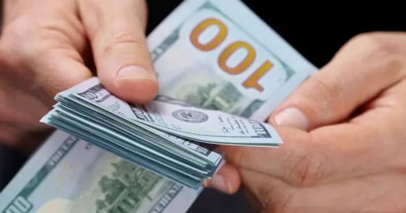سعرُ دولار السوق السوداء في انخفاض