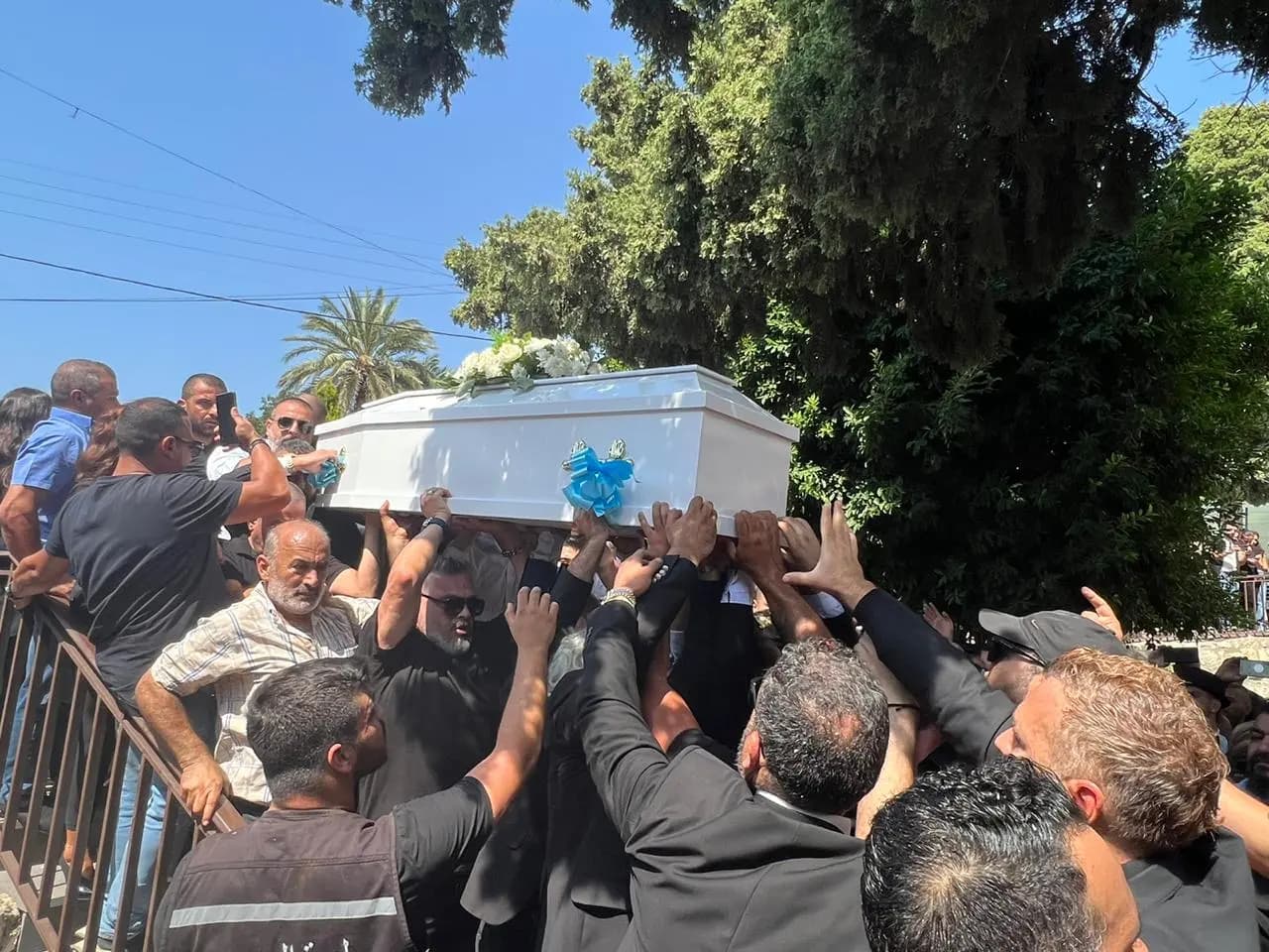 بالصور- تشييع جورج الراسي في جبيل