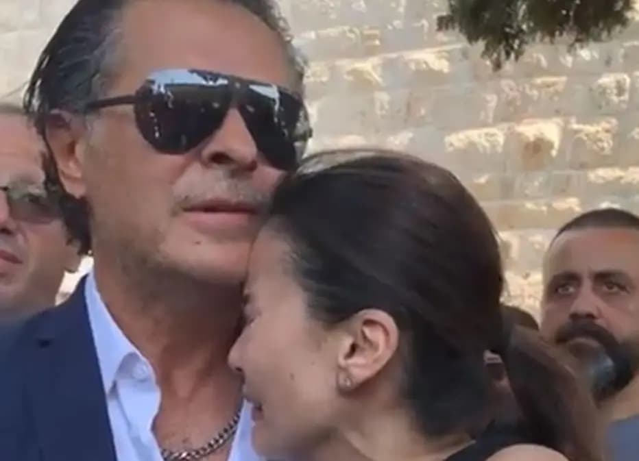 نادين الراسي: "شايف يا راغب صوته شو حلو"