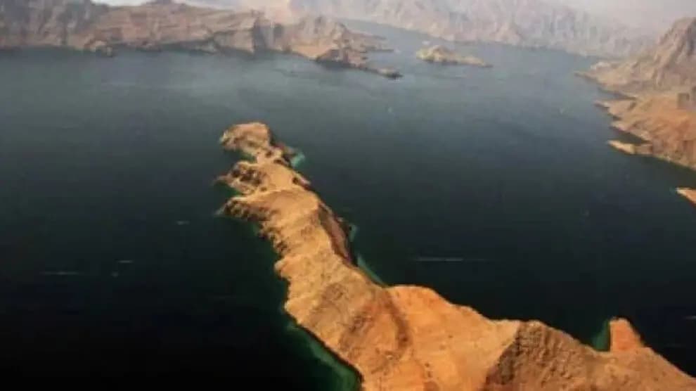 إغلاق "هرمز" يهدد النفط العالمي
