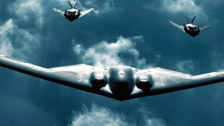 بوليتيكو: تحركات قاذفات B-2 ليست مؤشراً على ضربة وشيكة