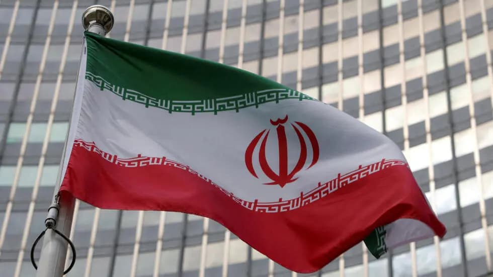 "رغم تدخل أمريكا".. الحرس الثوري: نهاية الحرب جاءت على يد قواتنا