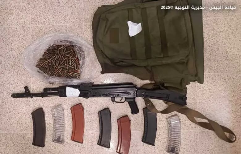 مداهمات في النبطية: توقيف مطلوبين وضبط مخدرات وأسلحة