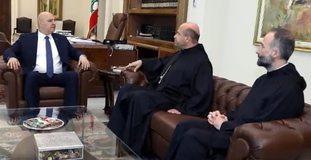 "لحضور قداس مار شربل".. دعوة لعون