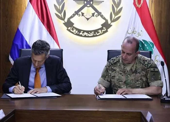 هيكل يوقّع مشاريع إنمائية بدعم هولندي