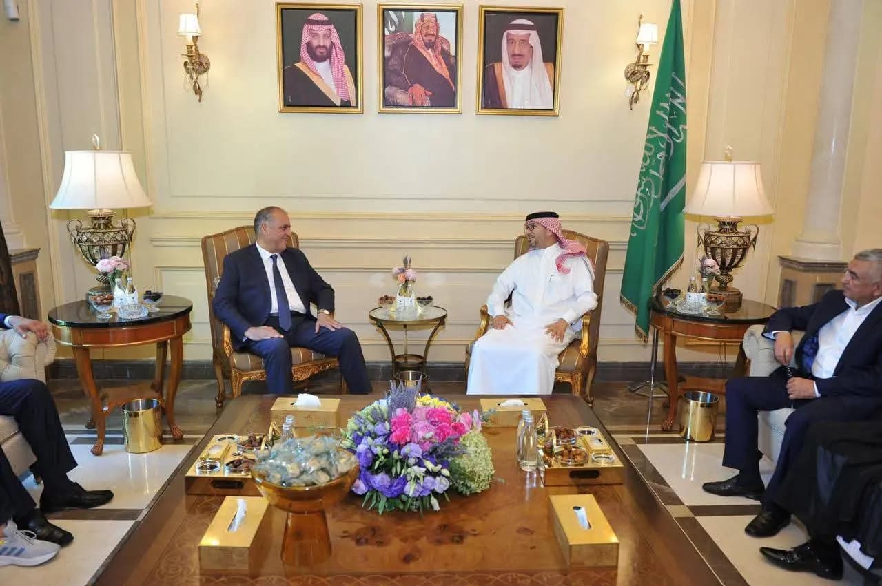 البخاري استقبل النائب سليمان ووفدًا من وادي خالد