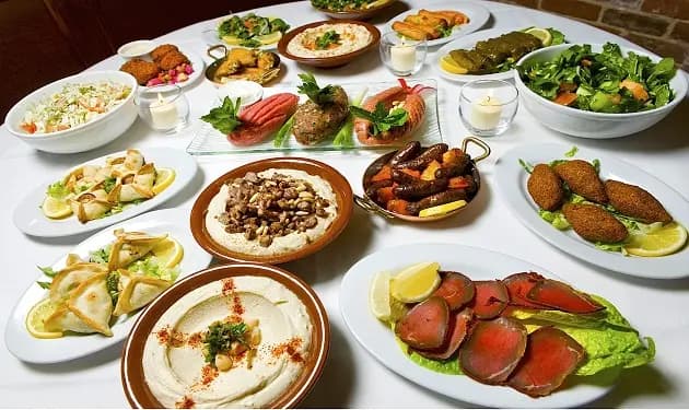 لبنان بالأكل بيكسر الدني!