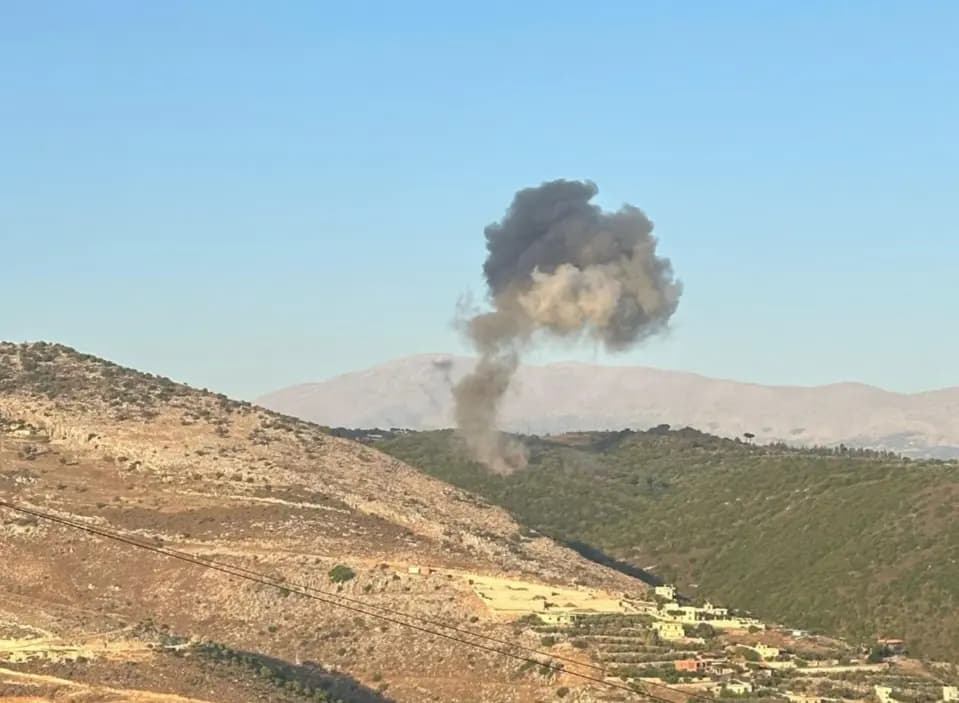 غارات مكثفة على مناطق متفرقة جنوب لبنان