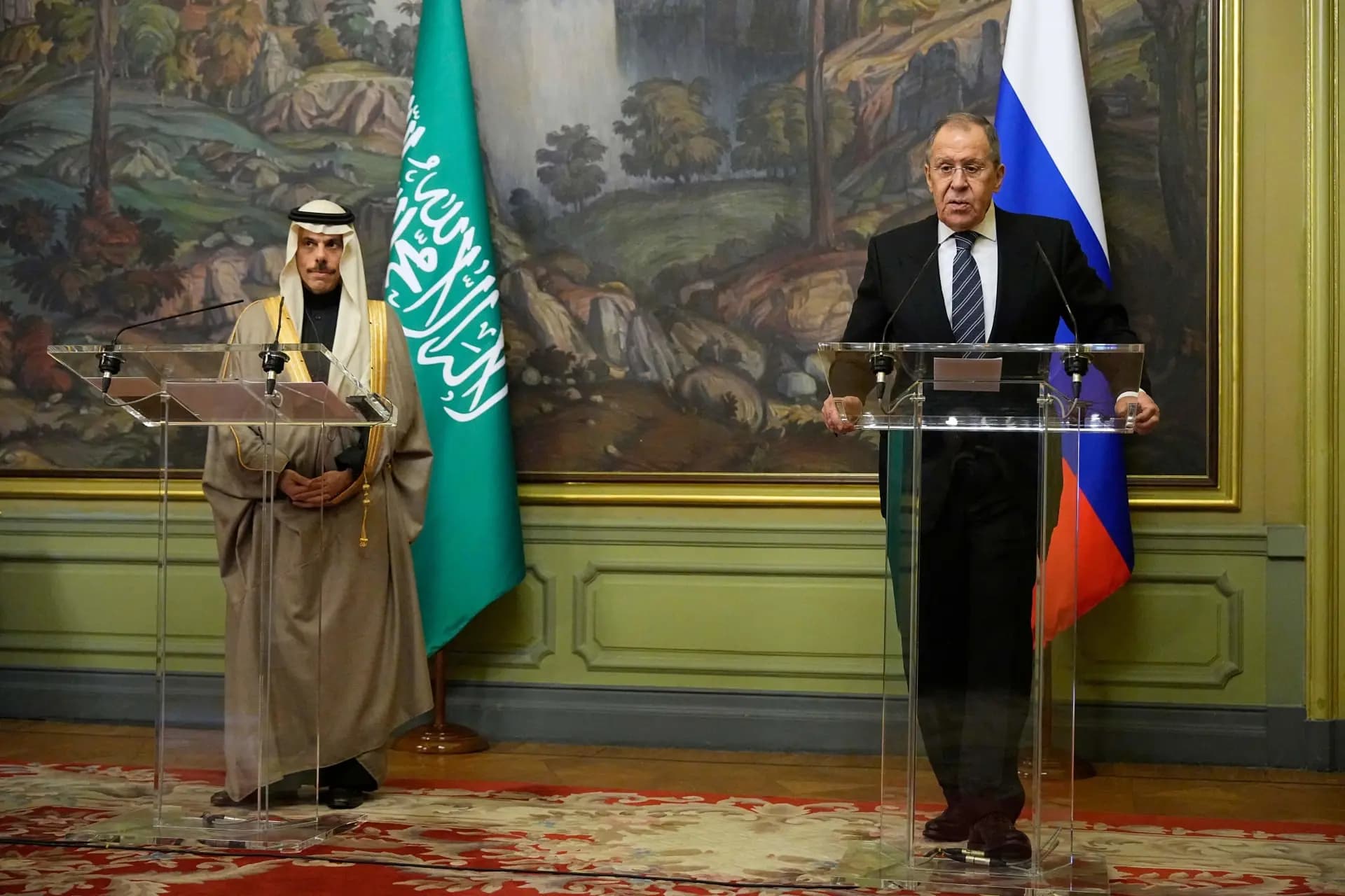 السعودية وروسيا: حل دائم لفلسطين ووقف فوري لحرب غزة
