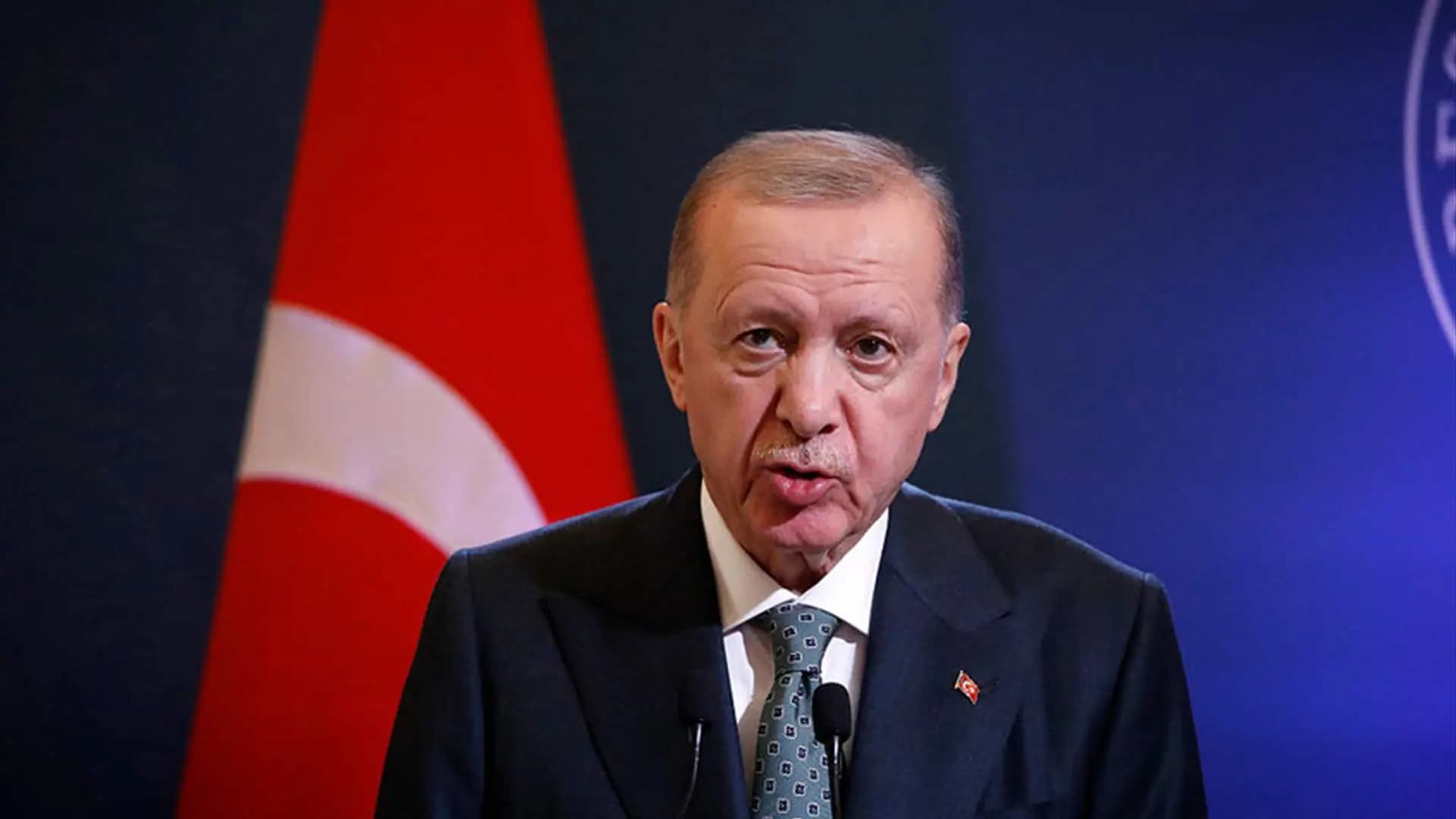 إردوغان: إلقاء سلاح "الحزب الكردستاني" يفتح باب السلام