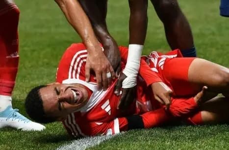 "كسر و خلع".. موسيالا يتعرض لإصابة خطيرة