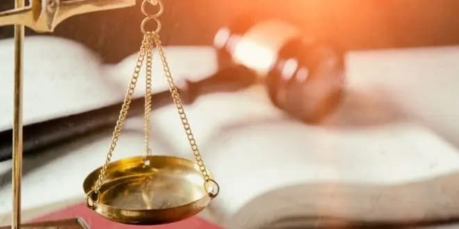 المساعدون القضائيون يعتكفون