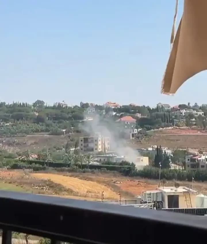 استهداف سيارة جنوبًا.. واستشهاد سائقها