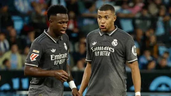 فينيسيوس يتمسك بريال مدريد رغم أزمة الانسجام مع مبابي
