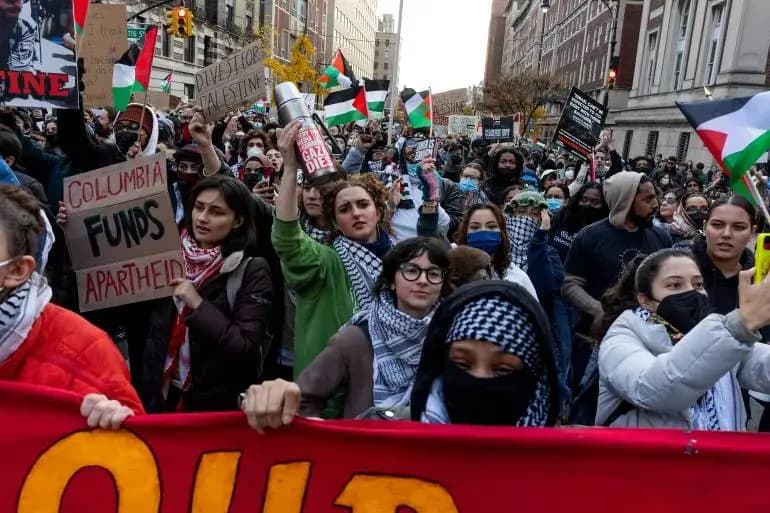 عقوبات قاسية لطلاب كولومبيا المؤيدين لفلسطين