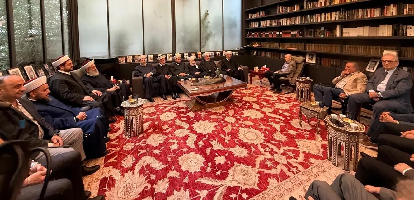 جنبلاط ودريان وأرسلان يشددون على الوحدة و رفض الفتنة