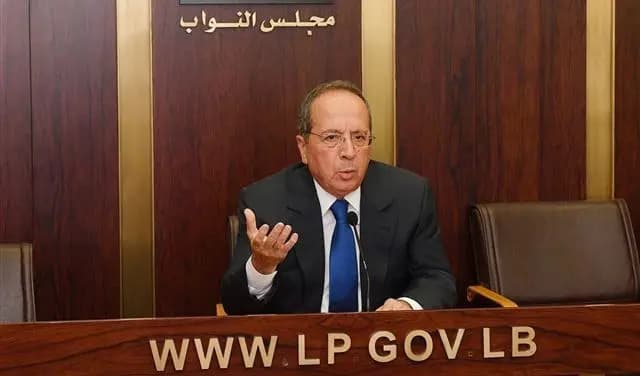 تغريدة للسيد.... فاسدهم يسرق من النبع!