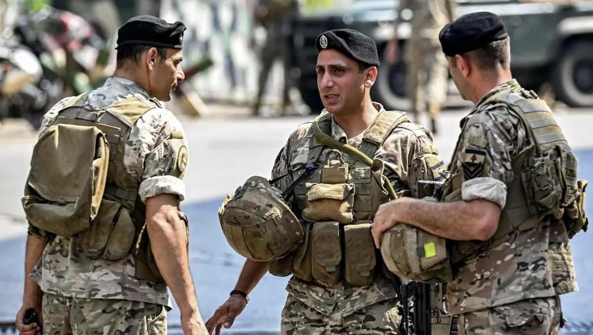 قنبلة على مقربة من مدرسة.. والجيش يفجّرها!