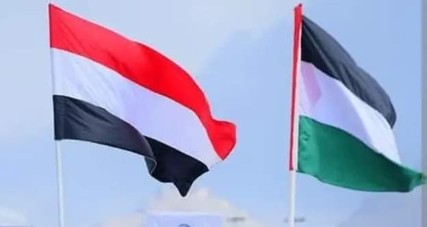 "بصاروخ باليستي".. استهداف مطار اللد في يافا