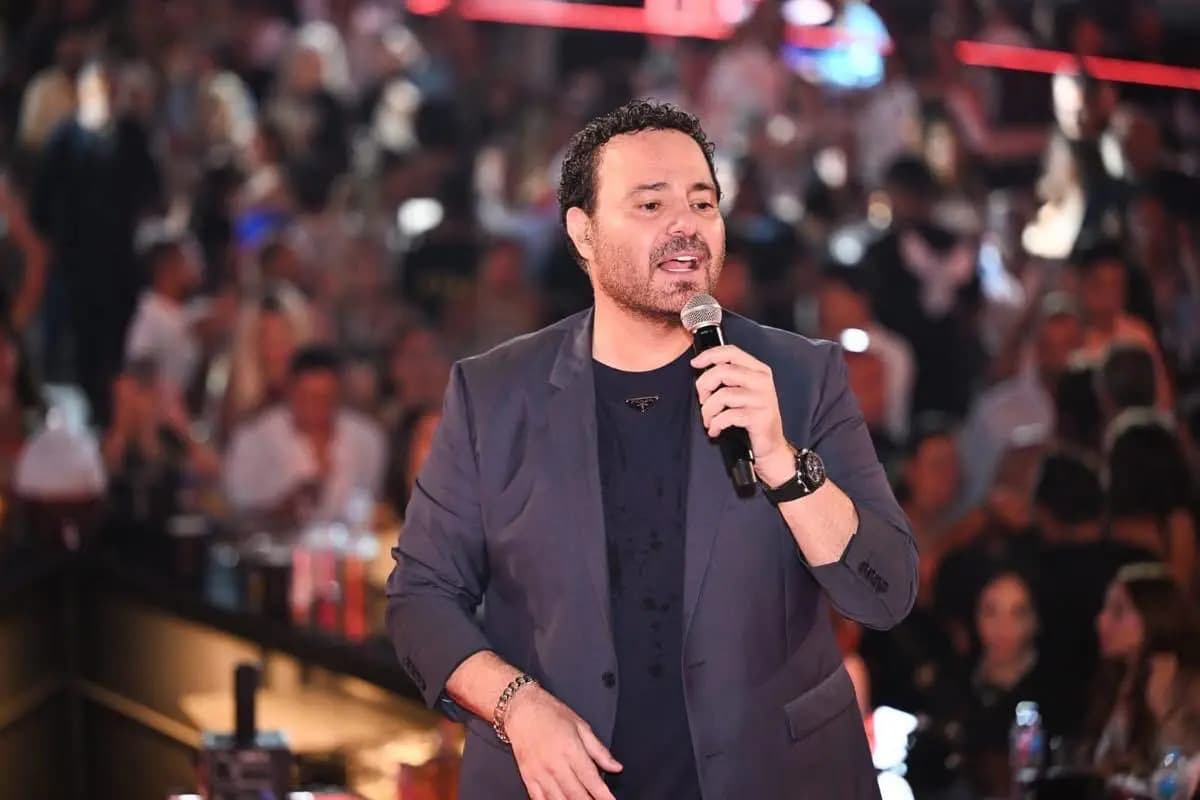 فارس الغناء العربي يشعل ليل الساحل