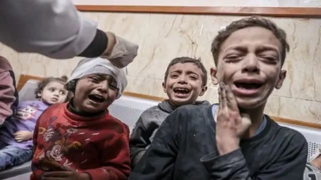 "لتلقي العلاج".. إسبانيا تجلي أطفالا من غزة