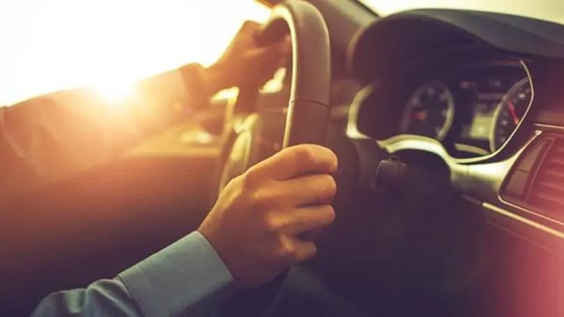 أزمةُ دفاترِ السَّوقِ والسيارات: بين ترهُّلِ الإدارةِ وغيابِ الرؤية.. هل من انفراجٍ قريب؟!