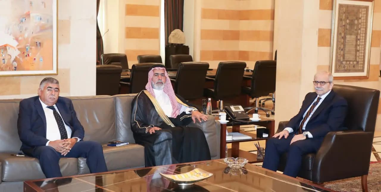 سلام يستقبل وفداً من العشائر العربية