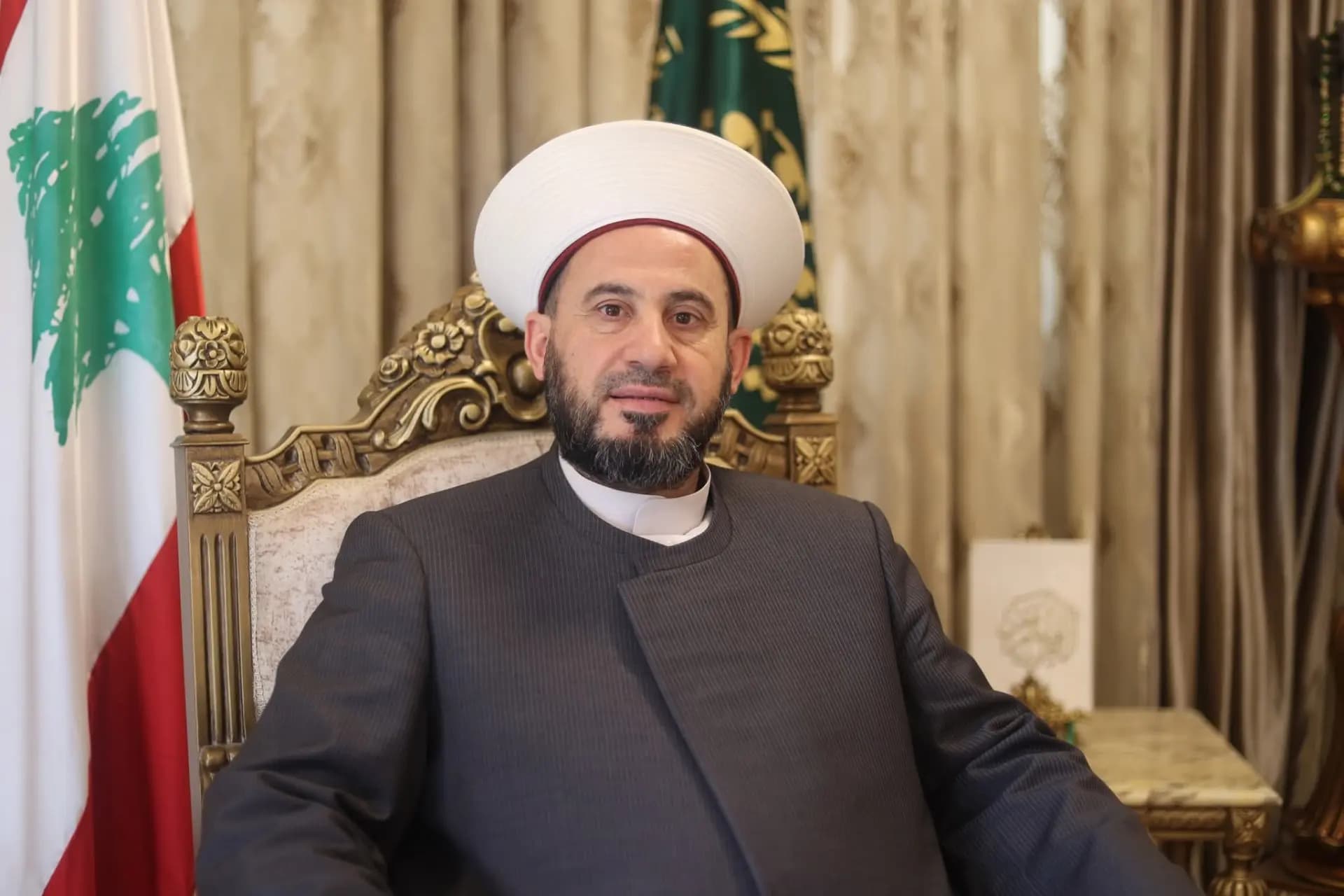 كرامةُ المفتي الغزاوي لن يطالَها بغيُكم البغيضُ وعقلُكم المريضُ بالزِّيفِ والتَّحريف