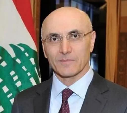 الحجار يعلن موعد عرض خطة حصر السلاح