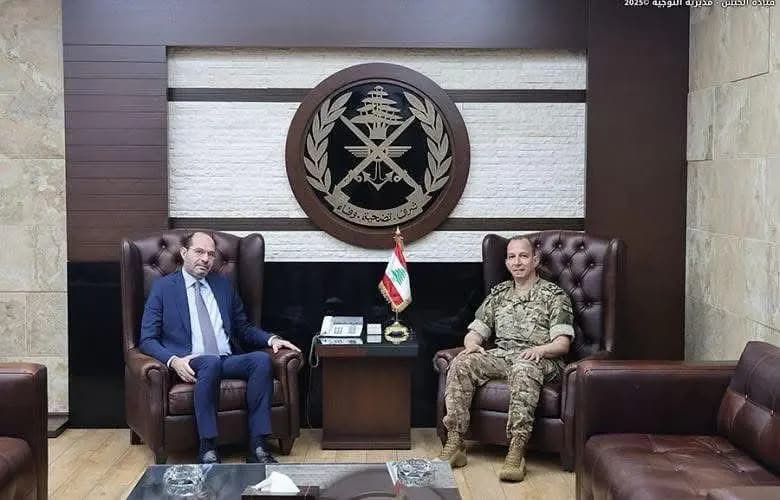 مراد يزور قائد الجيش.. هذا ما جرى بحثه
