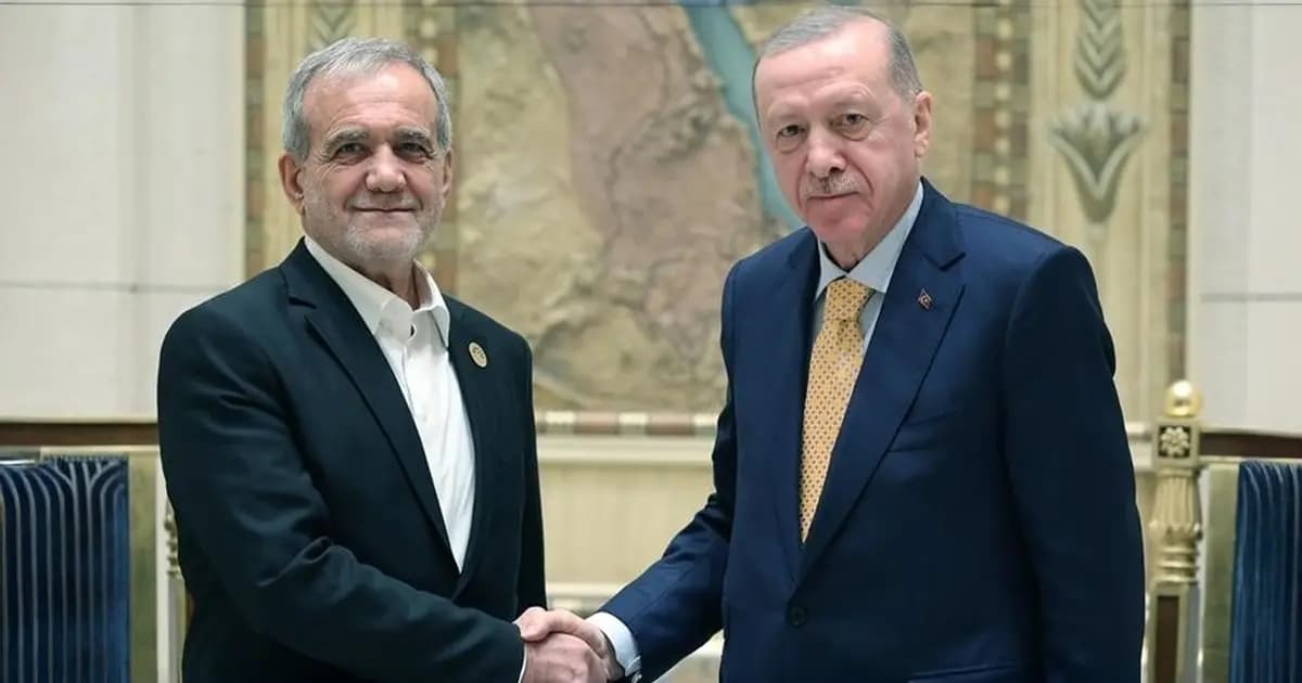 أردوغان يؤكد لبزشكيان استمرار دعم بلاده في المحادثات النووية