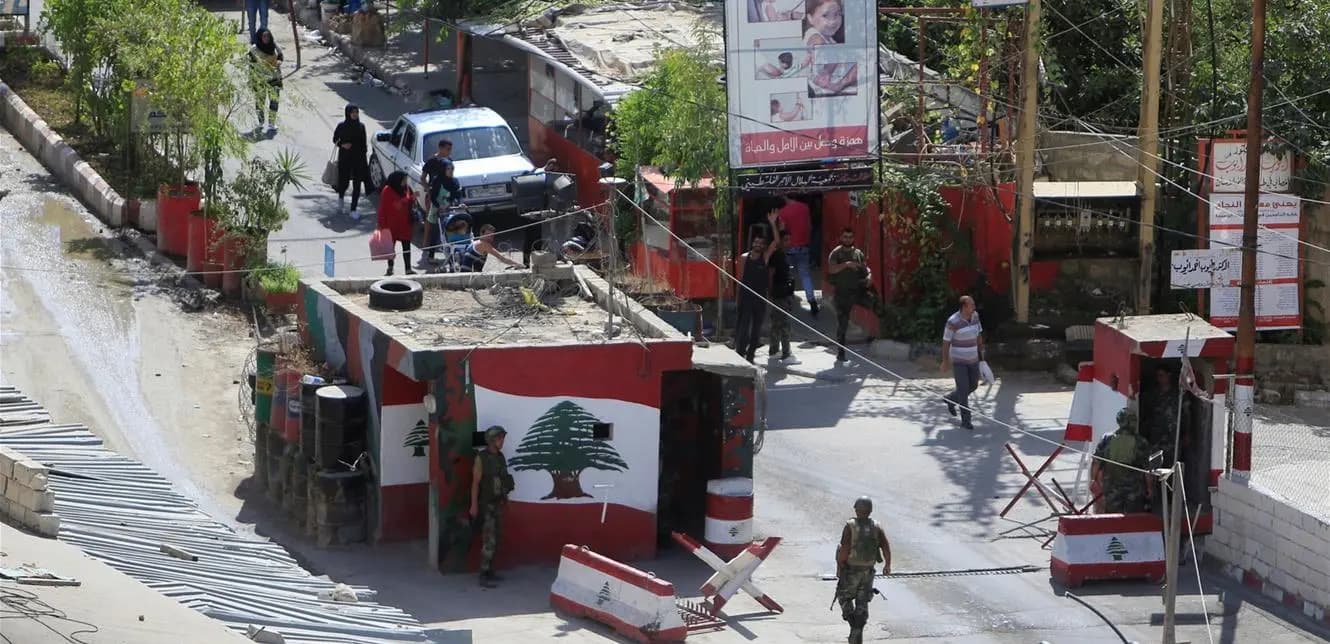 إصابات بإشكال عائلي في عين الحلوة