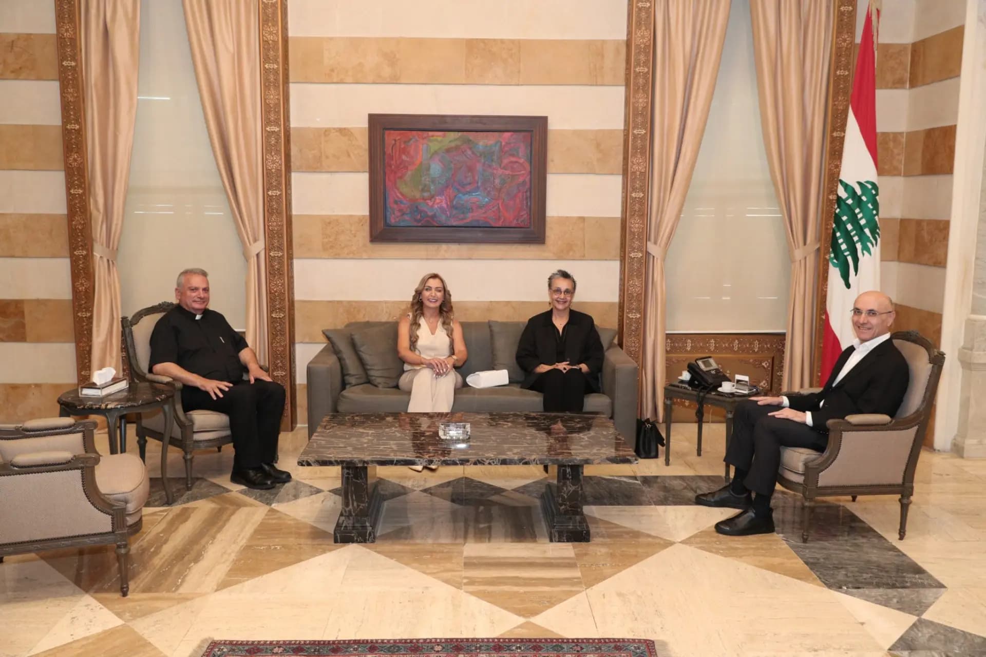 الحجار يبحث تعزيز حقوق الأشخاص ذوي الإعاقة