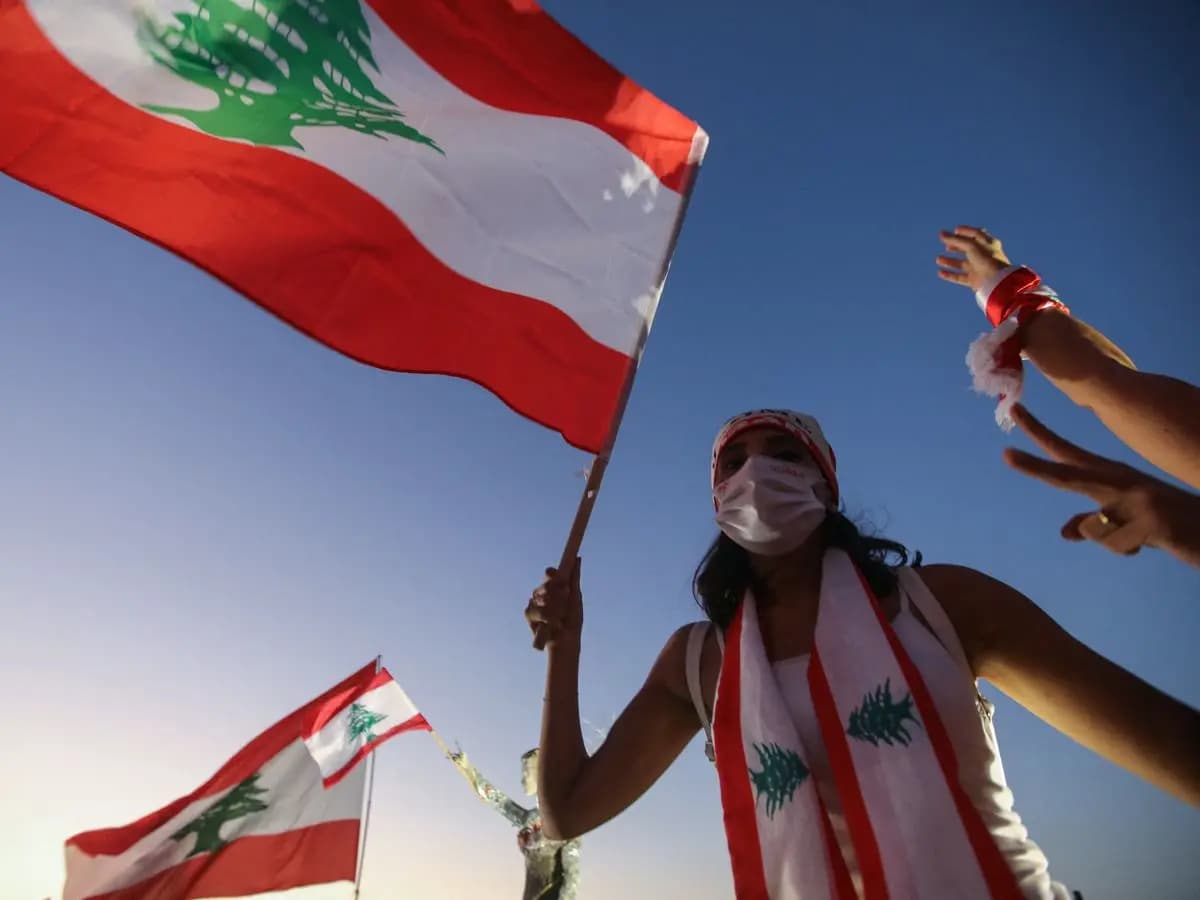 الإصلاح المالي وخطة "اللجنة الثلاثية": بين فرصة الإنقاذ ومخاوف الشارع.. هل آن أوان النهوض؟